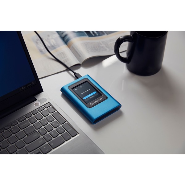 Kingston IronKey Vault Privacy 80 960 GB, Externe SSD (blau/schwarz, USB-C 3.2 Gen 1 (5 Gbit/s)) - Bild 9