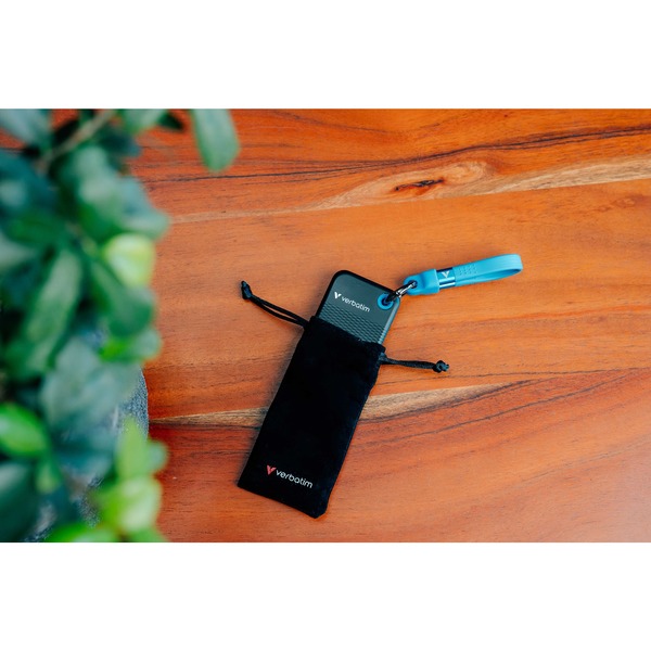 Verbatim Pocket SSD 1 TB, Externe SSD (schwarz/blau, USB-C 3.2 Gen 2 (10 Gbit/s), mit Schlüsselring und Kabelhalter) - Bild 5